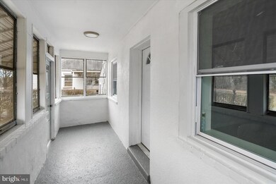 512 Meadow Rd, Baltimore, MD 21206 - photo 3