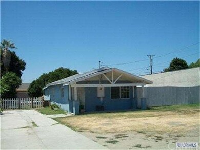 Back unit - 2 bedroom - lots of land