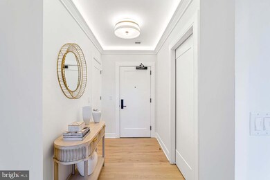 6718 Lowell Ave unit 406, McLean, VA 22101 - photo 5