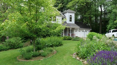 1989 Banyan Tree Rd, Collinsville, IL 62234 - photo 2