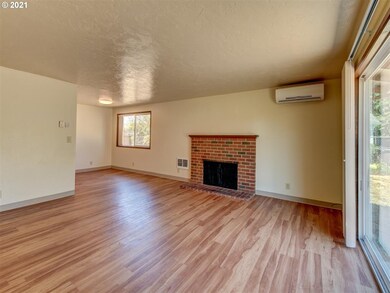 1920 Lemming Ave, Eugene, OR 97401 - photo 7