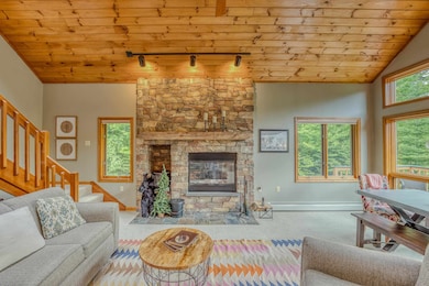 423 Hannah Loop unit 91, Carroll, NH 03595 - photo 3