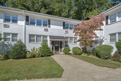 27 Avon Cir unit C, Rye Brook, NY 10573 - photo 2