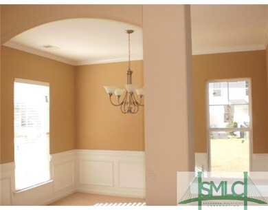 Dining Room. ARCHES, SMOOTH 9  CEILINGS!
