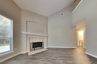 2539 Camden Park Dr, Conroe, TX 77385 - photo 2