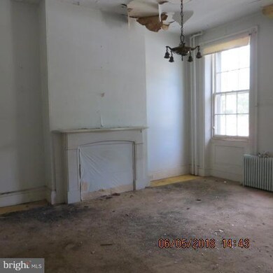 833 Hollins St, Baltimore, MD 21201 - photo 5