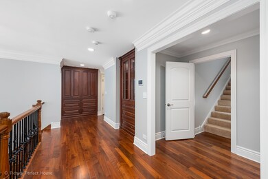 718 S Loomis St, Naperville, IL 60540 - photo 2