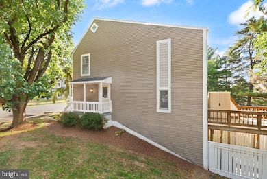 1700 Quietree Dr, Reston, VA 20194 - photo 4