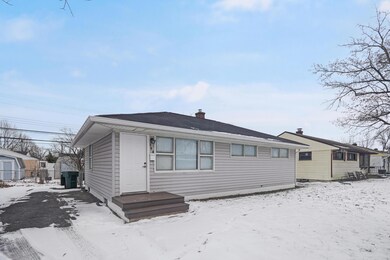 664 Savannah Dr, Columbus, OH 43228 - photo 2