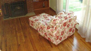 210 N Eisele Dr, Peoria, IL 61604 - photo 4