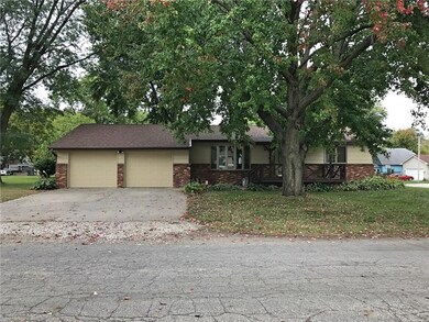 203 S Montgomery St, Colfax, IA 50054 - photo 2