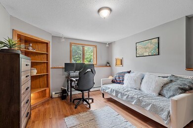 17 Woodside Dr, Londonderry, NH 03053 - photo 2