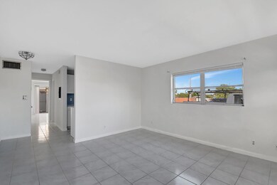 Southbridge Condominiums unit 1010, West Palm Beach, FL 33405 - photo 7