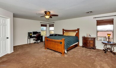 1310 E Milada Dr-large-013-004-Master Be