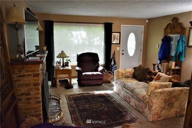 1152 32nd Ave, Longview, WA 98632 - photo 2