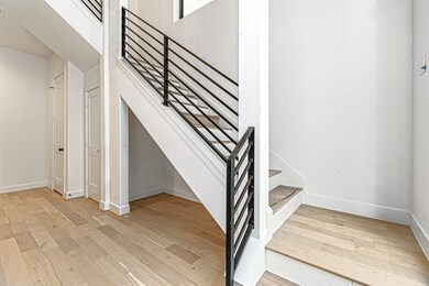 1723 Dunlavy St, Houston, TX 77006 - photo 5