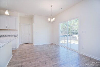 142 Fleming Dr, Statesville, NC 28677 - photo 6