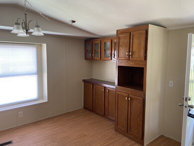 1620 E Reno Rd unit 7, Azle, TX 76020 - photo 4