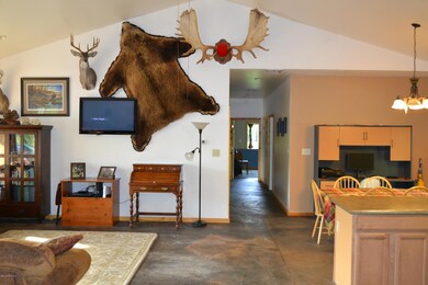 6 hall to bedrooms