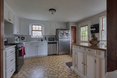 27 Kinsley Rd, Acton, MA 01720 - photo 4