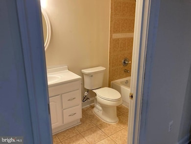 2493 Port Potomac Ave unit BASEMENT, Woodbridge, VA 22191 - photo 7