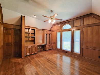 22603 Bobolink Cir, Tomball, TX 77377 - photo 4