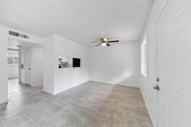 1312 W Adoue St unit 7, Alvin, TX 77511 - photo 2