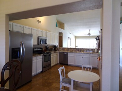 KITCHEN 3