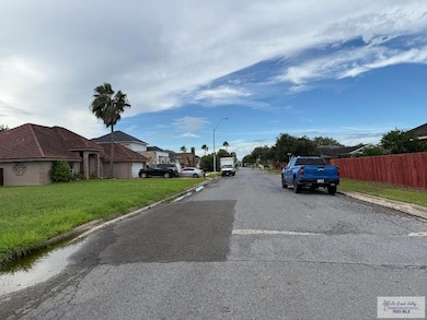 25 Valladolid St, Brownsville, TX 78520 - photo 5