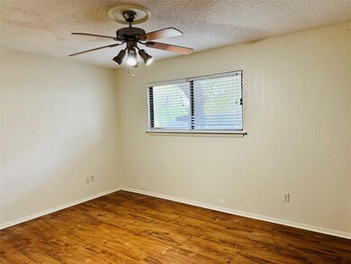 907 Milford Way unit A, Austin, TX 78745 - photo 6