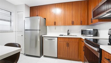 8255 Abbott Ave unit 403, Miami Beach, FL 33141 - photo 2