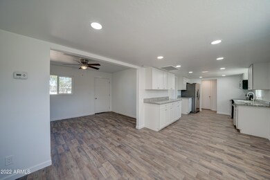 1826 N 24th Way-7