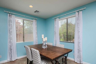 08- DINING AREA
