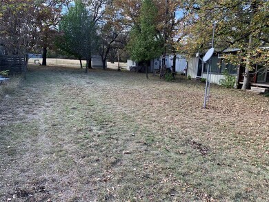 209 Buffalo Dr, Comanche, TX 76442 - photo 4