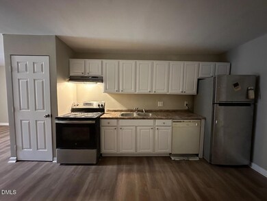 1113 Upchurch St unit A, Raleigh, NC 27610 - photo 6