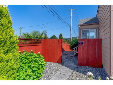 3102 Columbia Heights Rd, Longview, WA 98632 - photo 3