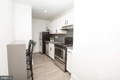 1038 N Calvert St unit 4, Baltimore, MD 21202 - photo 4
