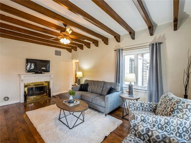 2922 46th St, Des Moines, IA 50310 - photo 4