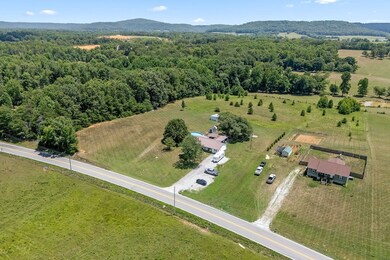 13705 Old Kentucky Rd, Walling, TN 38587 - photo 7