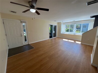 511 Child St unit 105, Warren, RI 02885 - photo 3