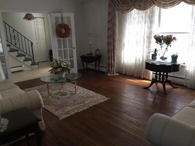 5560 Nina Cir, Coopersburg, PA 18036 - photo 2