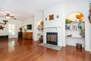 127 Massapeag Rd, Uncasville, CT 06382 - photo 7