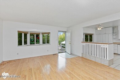02-Living Room MS_3236