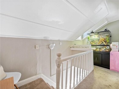 71 Washington- Upstairs Unit