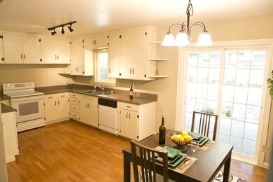 kitchen/dining