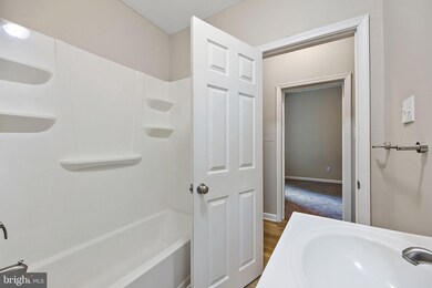 827 N Jackson St unit 1, Wilmington, DE 19806 - photo 6