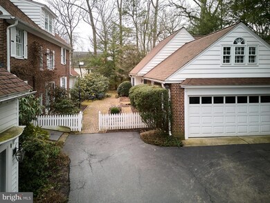 907 Eagle Rd, Wayne, PA 19087 - photo 3