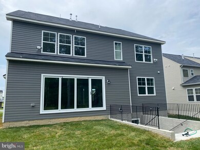 16811 Mill Station Way unit 53, Dumfries, VA 22025 - photo 2