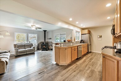 7606HaroldAve-14