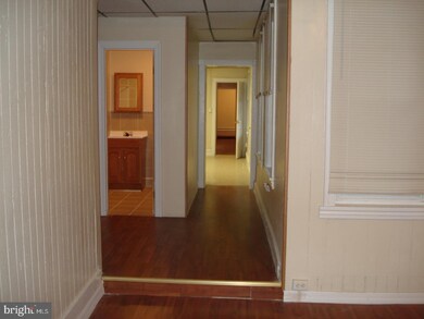 536 S 6th St, Reading, PA 19602 - photo 2